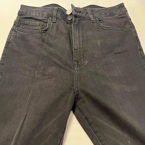 Forever 21 Women’s Jeans | Black Wash | Size 28
